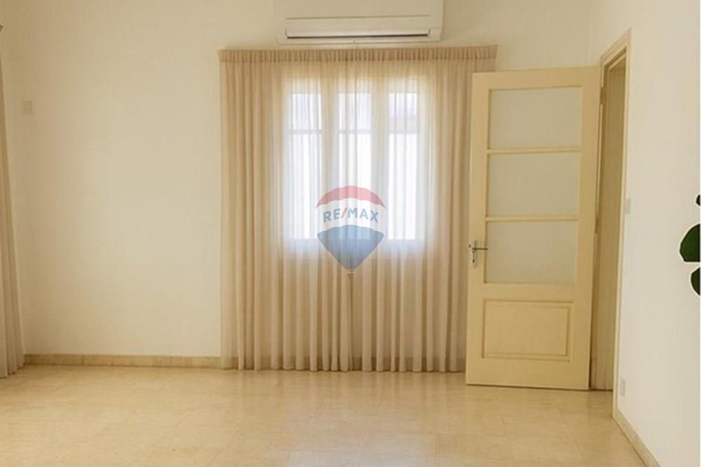 Comercial - Escritórios - Limassol City Center, Limassol - CY - parking.jpg - 480031146-293