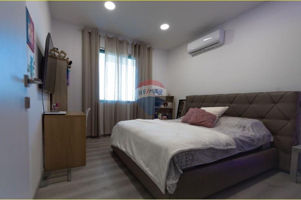 Prédio Habitacional - Casa - Germasoyia, Limassol - CY - BED 4.JPG - 480031028-6593