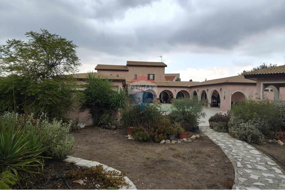 Residencial - Casa - Mosfiloti, Larnaca - CY - 193ce135-e2f5-43b1-9c12-92eb25aa05a7.jpeg - 480091033-2