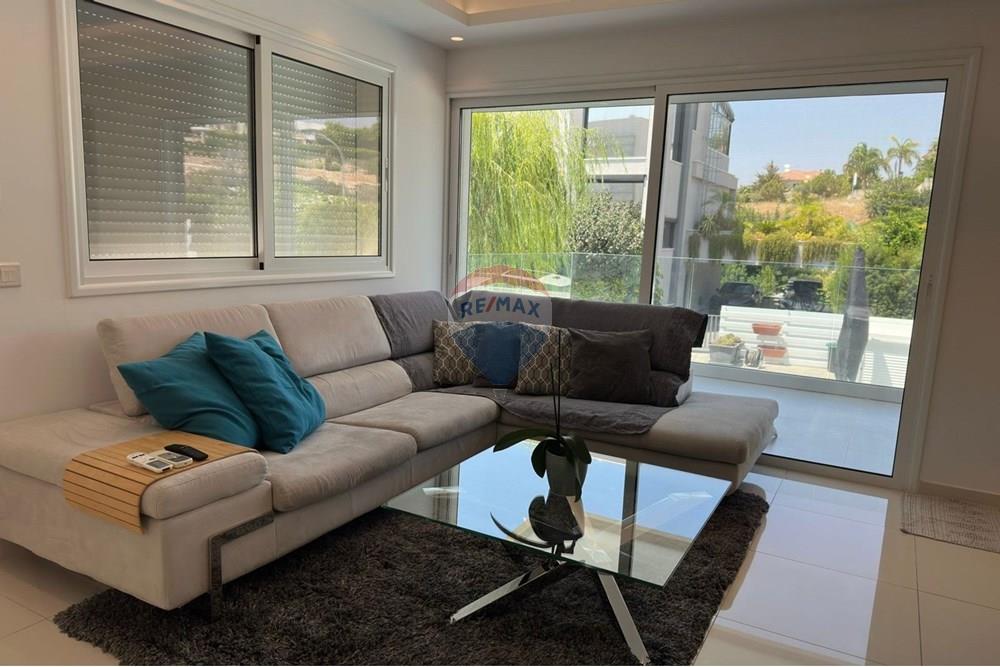 Residential - بيت مستقل - Germasoyia, Limassol - CY - PHOTO-2025-09-17-11-30-48 (1).jpg - 480031136-188