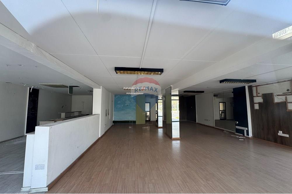 Commercial - Building - Larnaca Municipality, Larnaca - CY - IMG_0696.jpg - 480091017-325