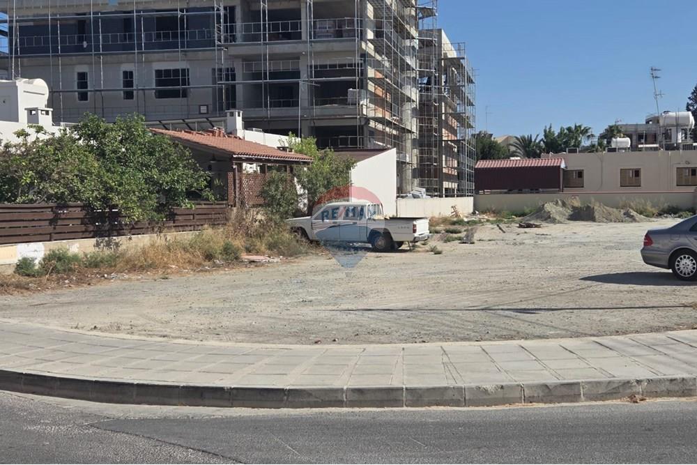 Commercial - Plot of Land for Building - Larnaca Municipality, Larnaca - CY - WhatsApp Image 2025-07-01 at 09.32.00_312c9331.jpg - 480091004-128