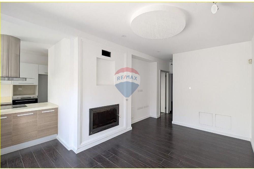 Prédio Habitacional - Casa Semi-destacada - Mesa Geitonia, Limassol - CY - kitchen.JPG - 480031028-6614