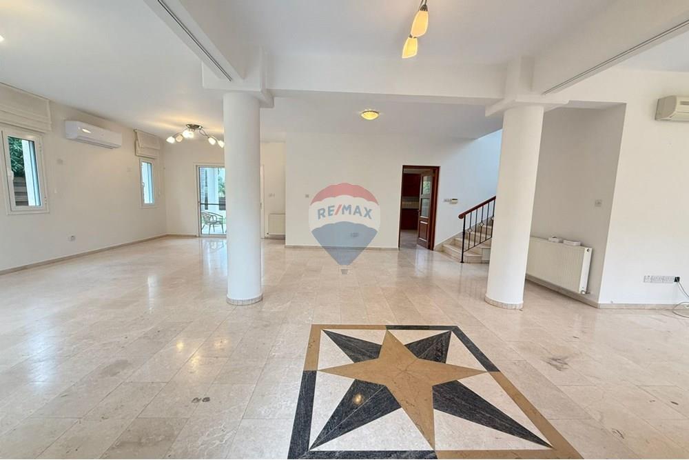 Résidentiel - Maison - Germasoyia, Limassol - CY - WhatsApp Image 2025-12-10 at 2.55.52 PM (1).jpeg - 480031152-182