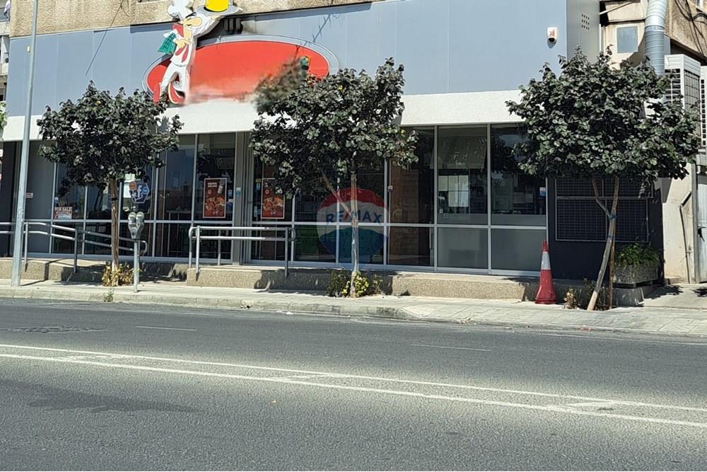 บ้านที่กั้นเป็นสองส่วน - พาณิชย์/ขายปลีก - Limassol City Center, Limassol - CY - Kapatsos foto 1.jpeg - 480031110-223