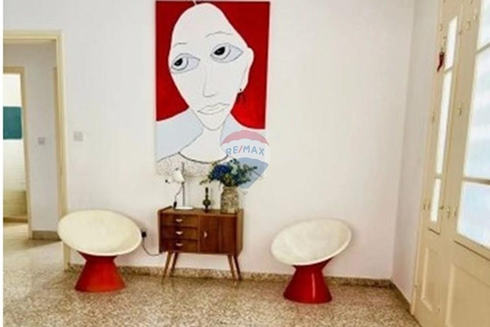 Residential - House - Limassol City Center, Limassol - CY - liv2.jpg - 480031146-289