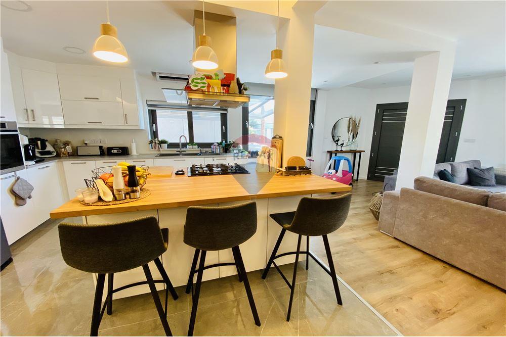 Residential - Semi-Detached House - Limassol City Center, Limassol - CY - 6 - 480031152-189