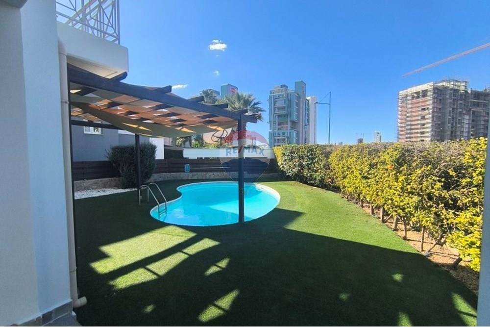 Residential - Villa - Agios Tychonas, Limassol - CY - pool3.jpg - 480031146-304