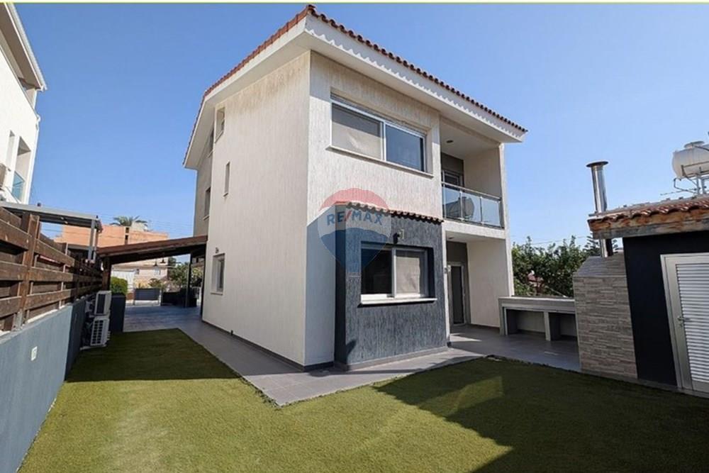 Prédio Habitacional - Casa Semi-destacada - Mesa Geitonia, Limassol - CY - yard.JPG - 480031028-6614