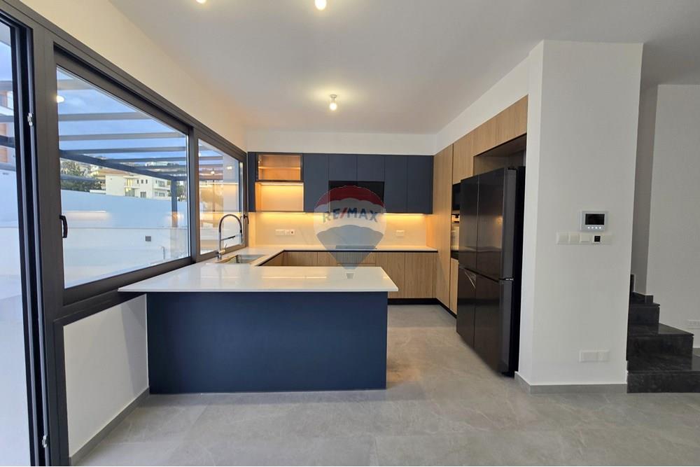 Residential - Villa - Agios Tychonas, Limassol - CY - 20251112_162440.jpg - 480031025-445