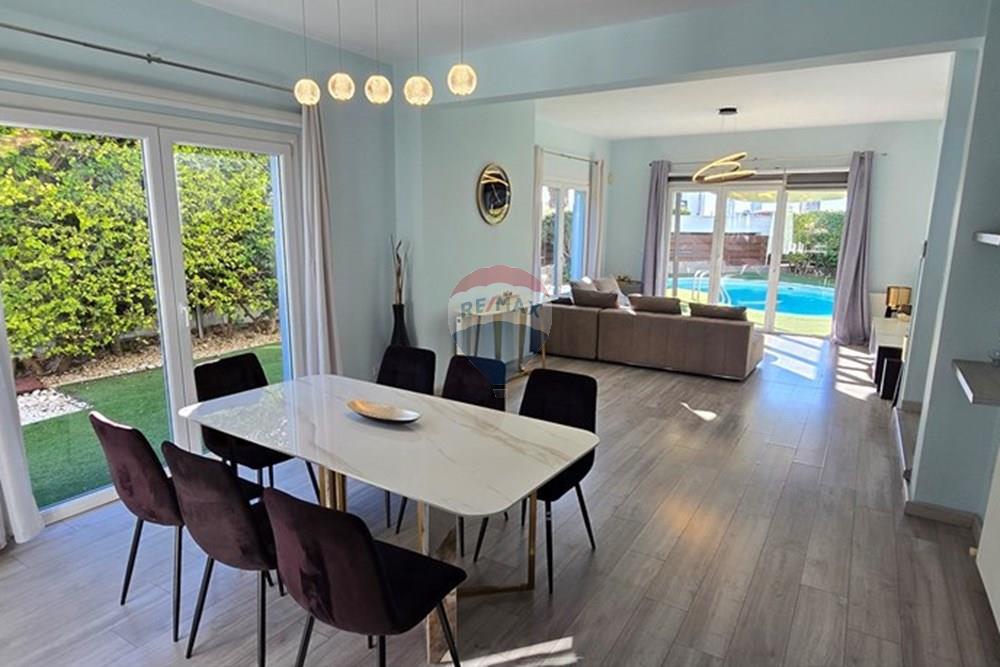 Residential - Villa - Agios Tychonas, Limassol - CY - open kitchen1.jpg - 480031146-304