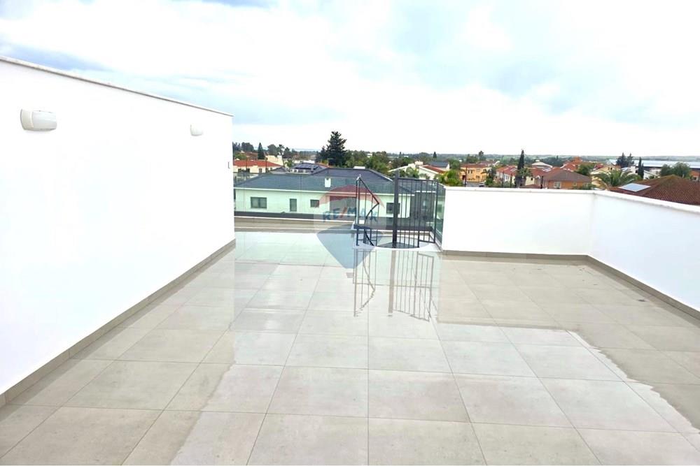 Residential - Penthouse - Kiti, Larnaca - CY - de521ca7-bfbc-4c0a-97ea-206dcd739221.jpg - 480091029-180