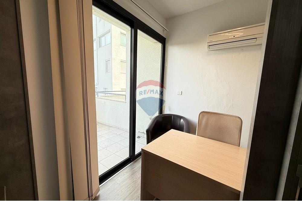 Commercial - Office - Limassol City Center, Limassol - CY - WhatsApp Image 2025-12-04 at 2.55.29 PM (2).jpeg - 480031152-180