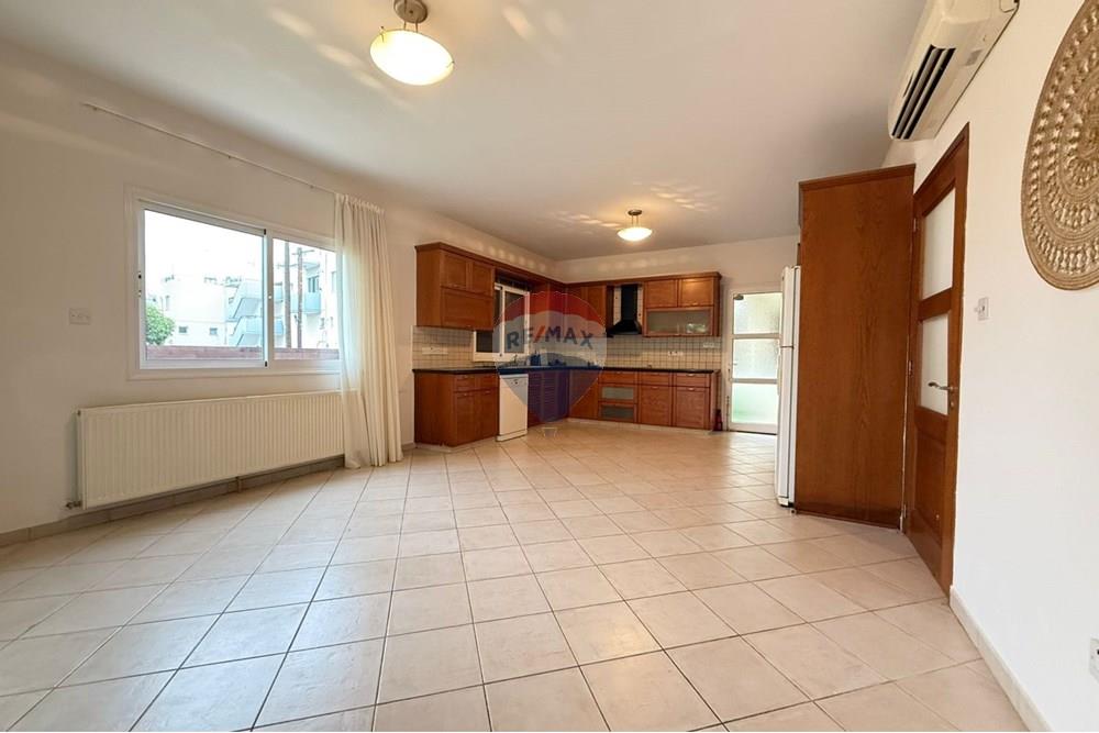 Résidentiel - Maison - Germasoyia, Limassol - CY - WhatsApp Image 2025-12-10 at 2.55.53 PM (3).jpeg - 480031152-182