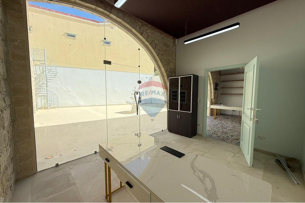 Comercial - Escritórios - Limassol City Center, Limassol - CY - 3.jpeg - 480031152-159