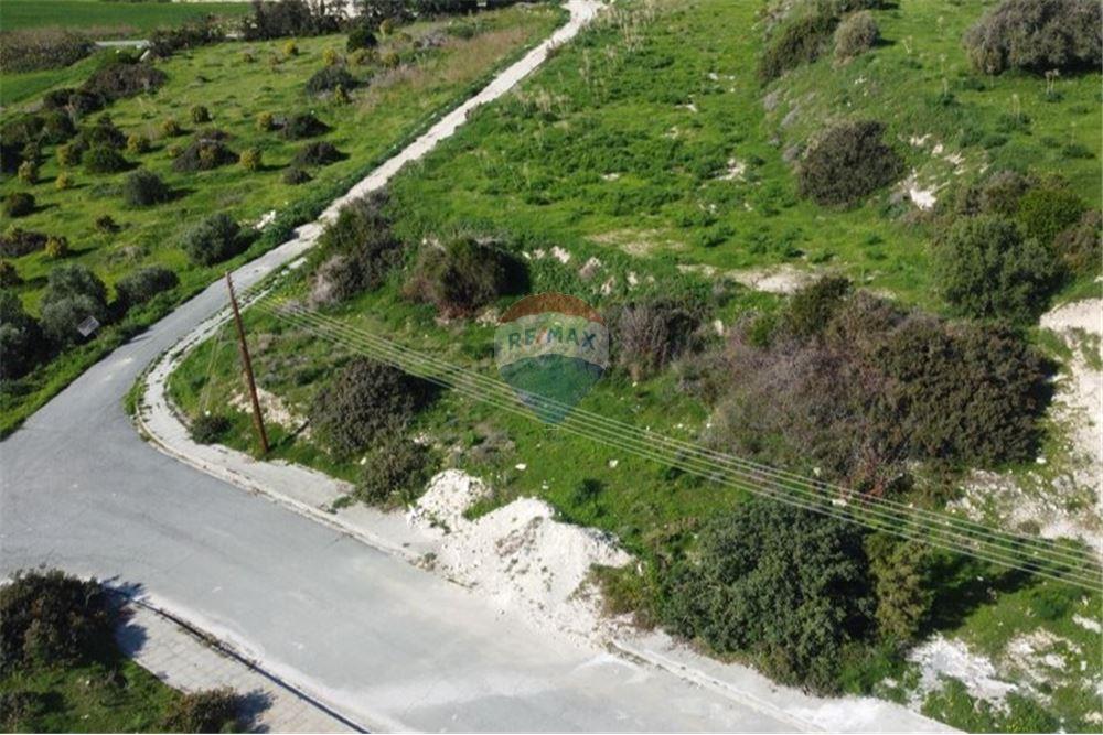 Residential - ਇਮਾਰਤ ਲਈ ਜ਼ਮੀਨ ਦਾ ਟੁਕਡ਼ਾ - Episkopi, Limassol - CY - 3 - 480031082-238