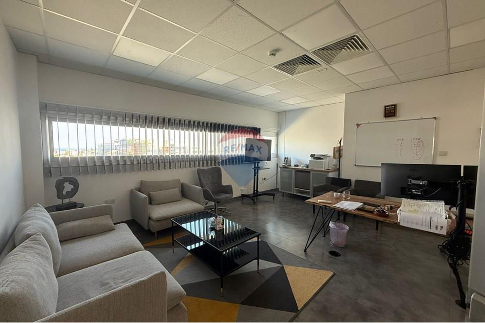 Commercieel - Büro - Agios Athanasios, Limassol - CY - WhatsApp Image 2025-10-24 at 13.57.45.jpeg - 480031017-1751