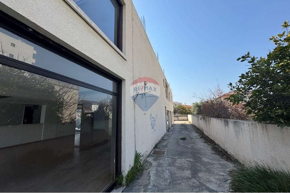 Commercial - Building - Larnaca Municipality, Larnaca - CY - IMG_0698.jpg - 480091017-325