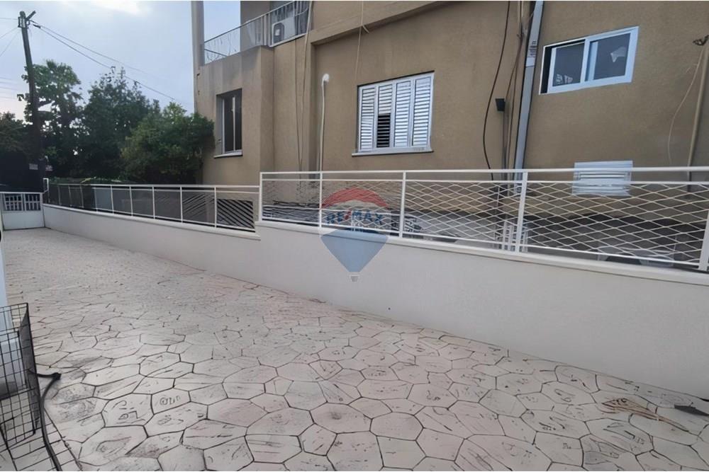 Comercial - Escritórios - Limassol City Center, Limassol - CY - 2025-11-26_09-36.jpeg - 480031146-293