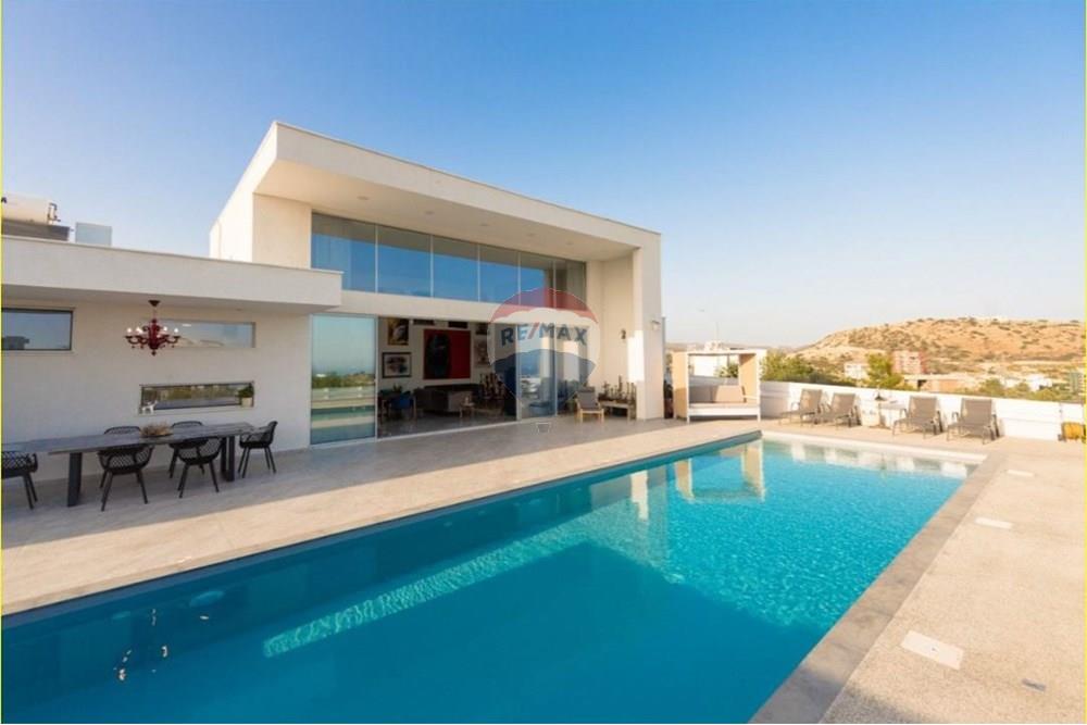 Prédio Habitacional - Casa - Germasoyia, Limassol - CY - POOL 3.JPG - 480031028-6593