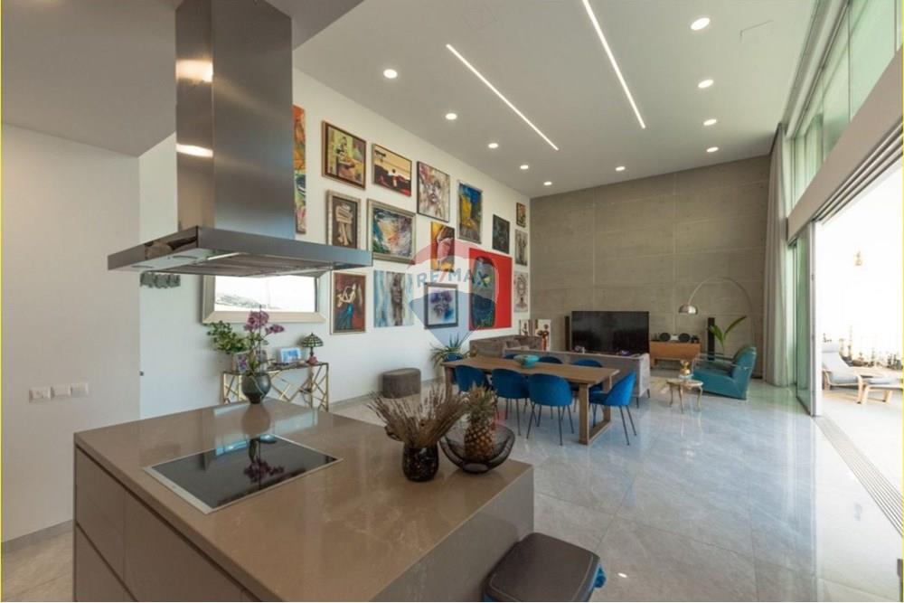 Prédio Habitacional - Casa - Germasoyia, Limassol - CY - KITCEN LIV DING.JPG - 480031028-6593