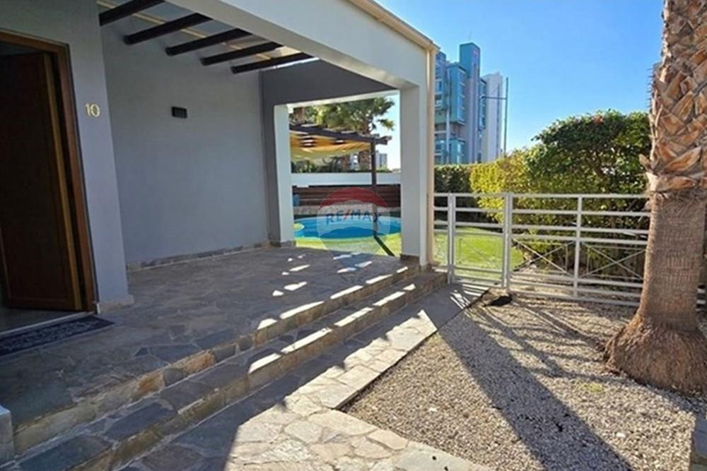 Residential - Villa - Agios Tychonas, Limassol - CY - entrance.jpg - 480031146-304