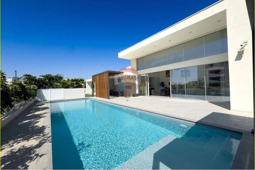 Prédio Habitacional - Casa - Germasoyia, Limassol - CY - Capture.JPG - 480031028-6593