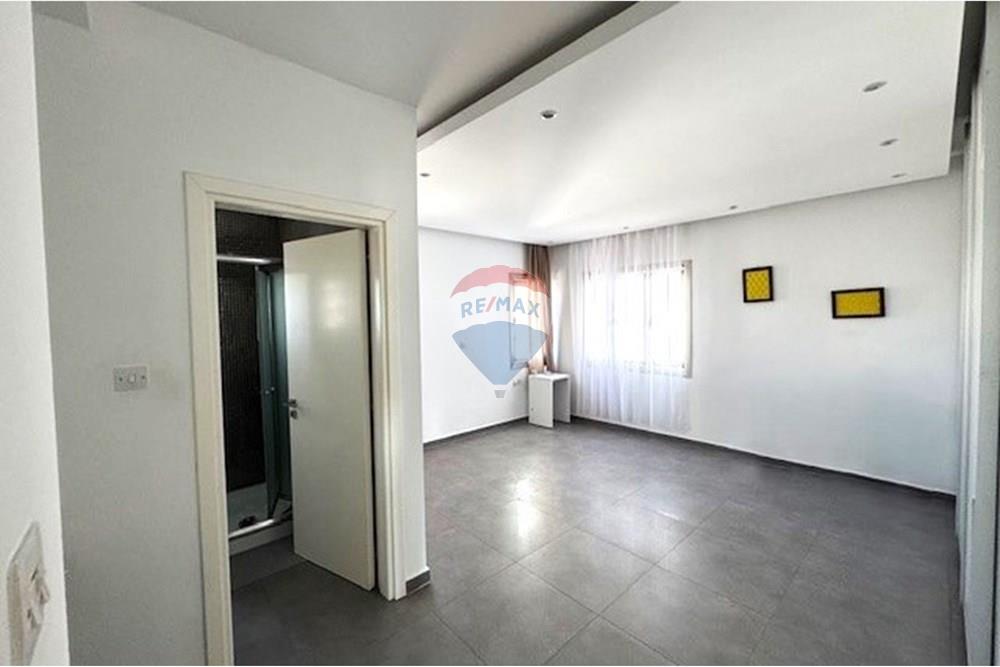 Residential - Semi-Detached House - Livadia, Larnaca - CY - thumbnail_IMG_2476.jpg - 480091029-122