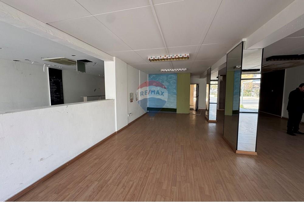 Commercial - Building - Larnaca Municipality, Larnaca - CY - IMG_0701.jpg - 480091017-325