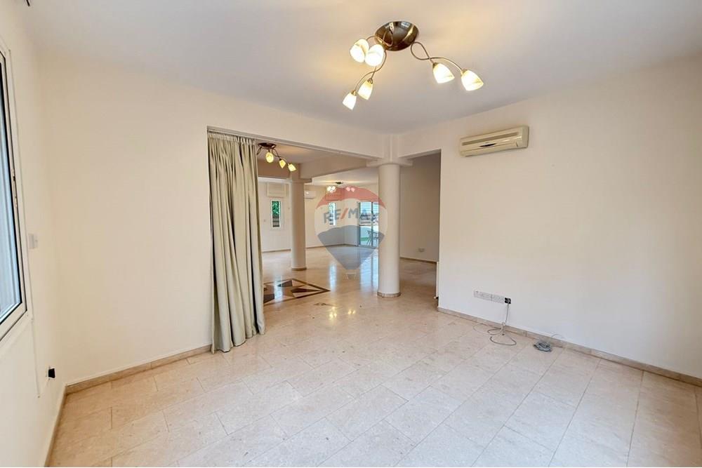 Résidentiel - Maison - Germasoyia, Limassol - CY - WhatsApp Image 2025-12-10 at 2.55.53 PM.jpeg - 480031152-182