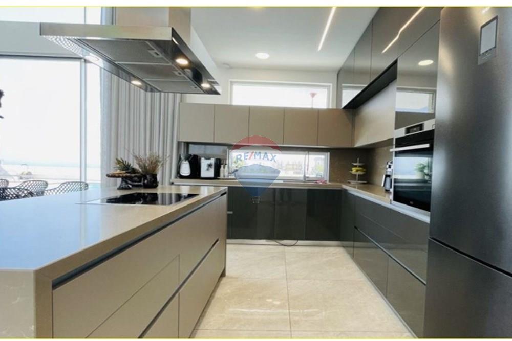 Prédio Habitacional - Casa - Germasoyia, Limassol - CY - kITCHEN.JPG - 480031028-6593