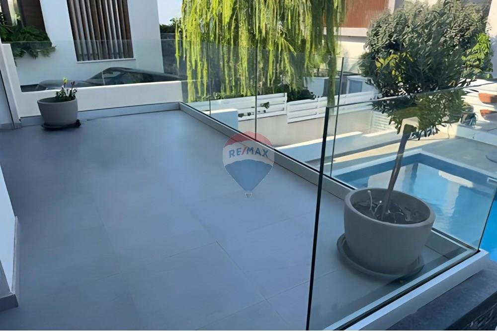 Residential - بيت مستقل - Germasoyia, Limassol - CY - veranda.jpg - 480031136-188