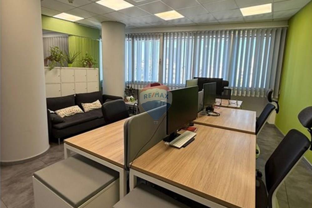 Commercieel - Büro - Agios Athanasios, Limassol - CY - WhatsApp Image 2025-10-24 at 13.57.43.jpeg - 480031017-1751