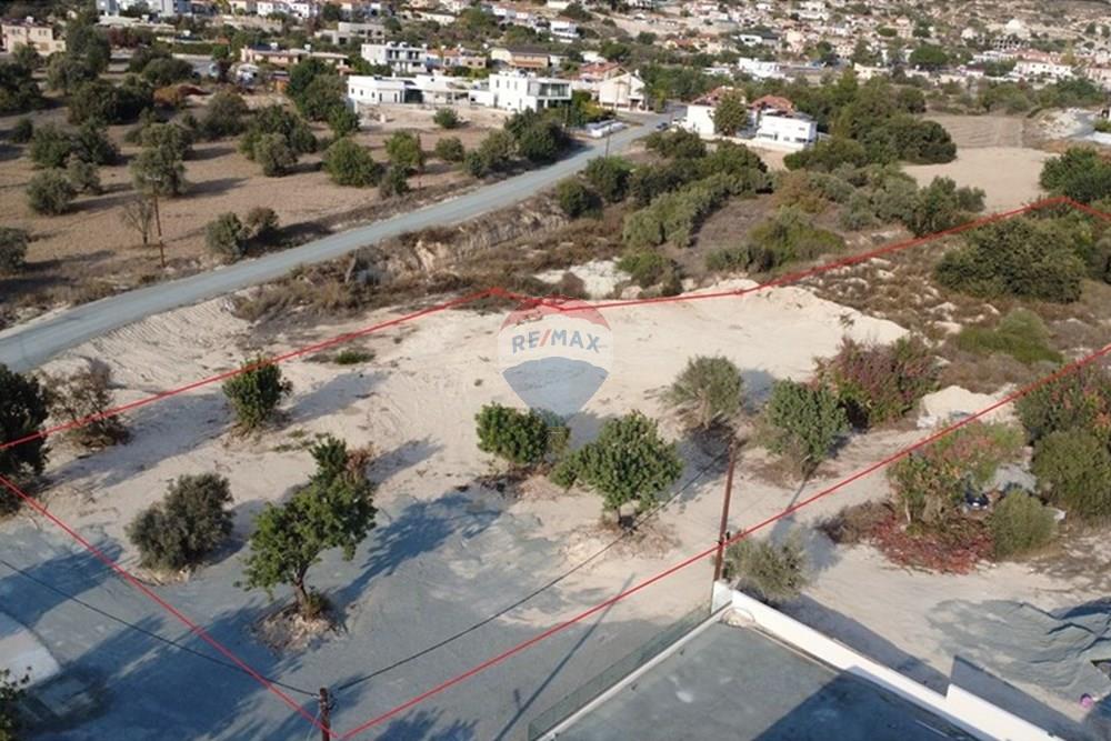 Residential - Land - Palodeia, Limassol - CY - Palodeia Foto 7 boardens 1.jpg - 480031110-263