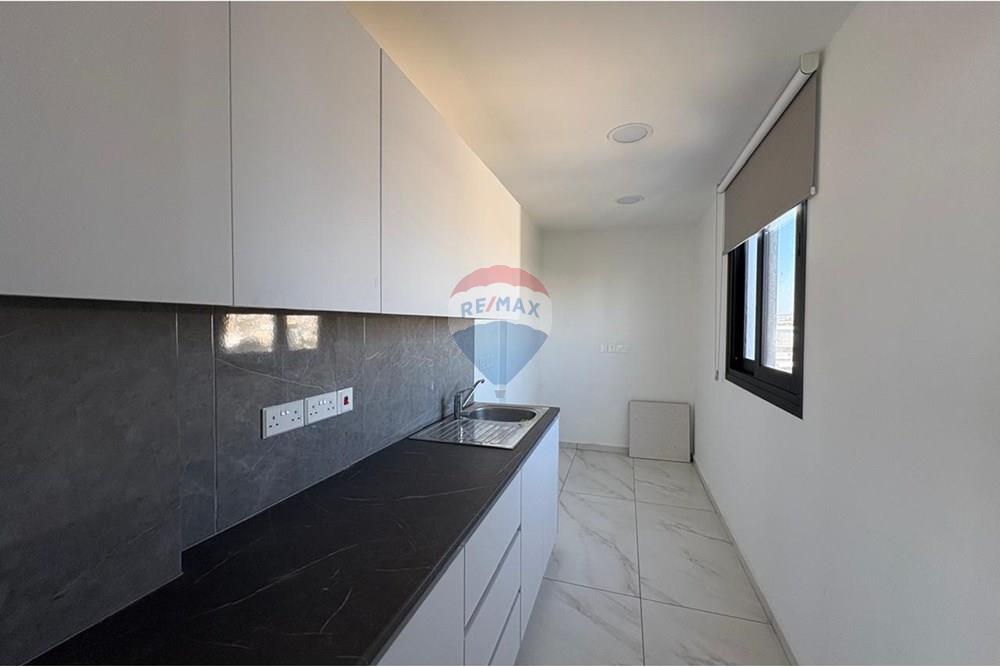 Commercial - Office - Limassol City Center, Limassol - CY - 104885ae-fd48-4f13-987e-4903ad1095ec.jpg - 480031143-189