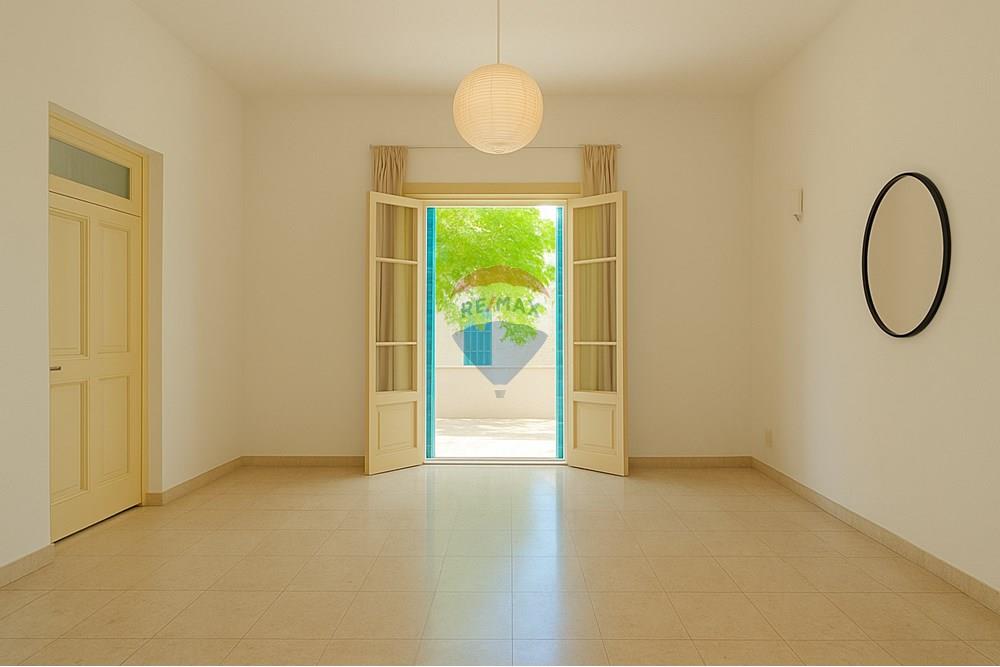 Comercial - Escritórios - Limassol City Center, Limassol - CY - liv no furn.jpeg - 480031146-293