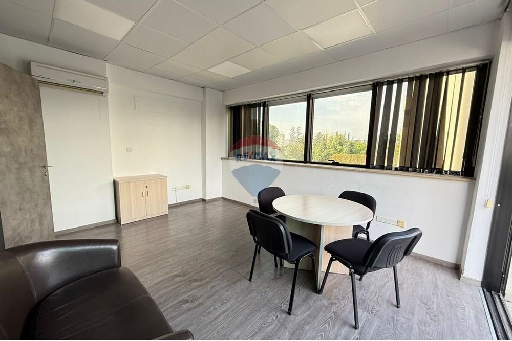 Commercial - Office - Limassol City Center, Limassol - CY - WhatsApp Image 2025-12-04 at 2.55.30 PM (2).jpeg - 480031152-180
