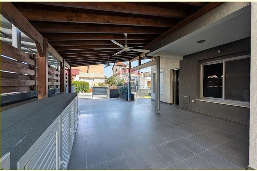 Prédio Habitacional - Casa Semi-destacada - Mesa Geitonia, Limassol - CY - veranda 2.JPG - 480031028-6614