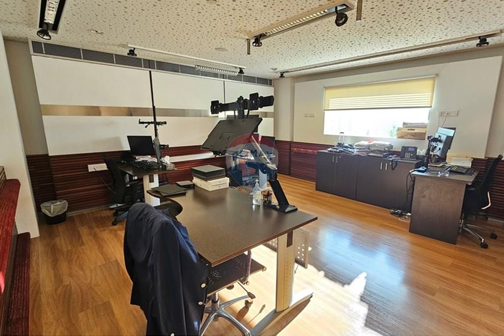 Commercio - Ufficio - Kato Polemidia, Limassol - CY - 1000250706.jpg - 480031017-1790