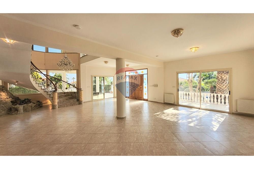 Prédio Habitacional - Vila - Agios Athanasios, Limassol - CY - 20251117_122758.jpg - 480031025-448