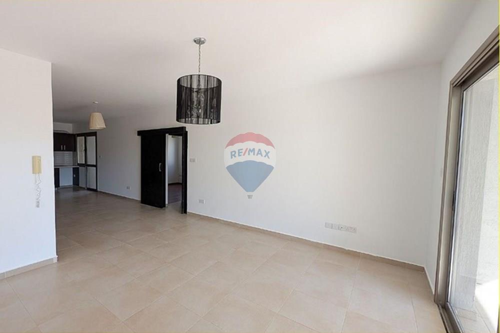 Prédio Habitacional - Apartamento - Ypsonas, Limassol - CY - living.JPG - 480031028-6599