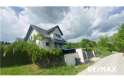 Prodamo-Hiša-Jarenina, Podravje-490321042-352