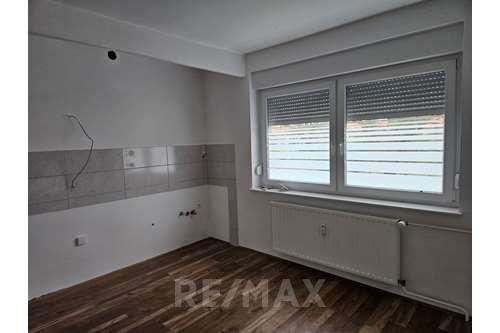 For Sale-Condo/Apartment-Kidricevo, Podravje region-490151001-1047
