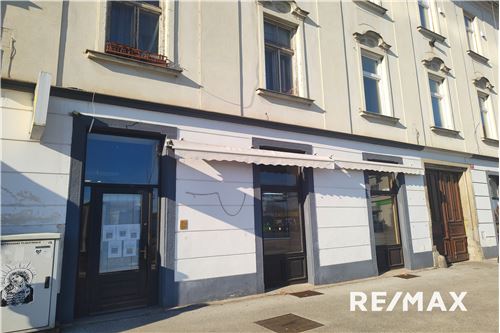 For Rent/Lease-Store with Apt/Office-29 Partizanska cesta  - Center  -  Maribor, Podravje region-490321062-149