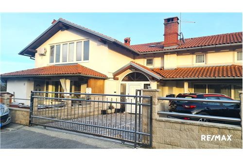For Sale-Condo/Apartment-Divaca, South Primorska region-490111028-81