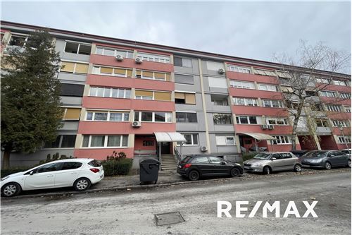 Prodamo-Stanovanje-11 Frankolovska  - Frankolovska  - Tabor  -  Maribor, Podravje-490321063-62