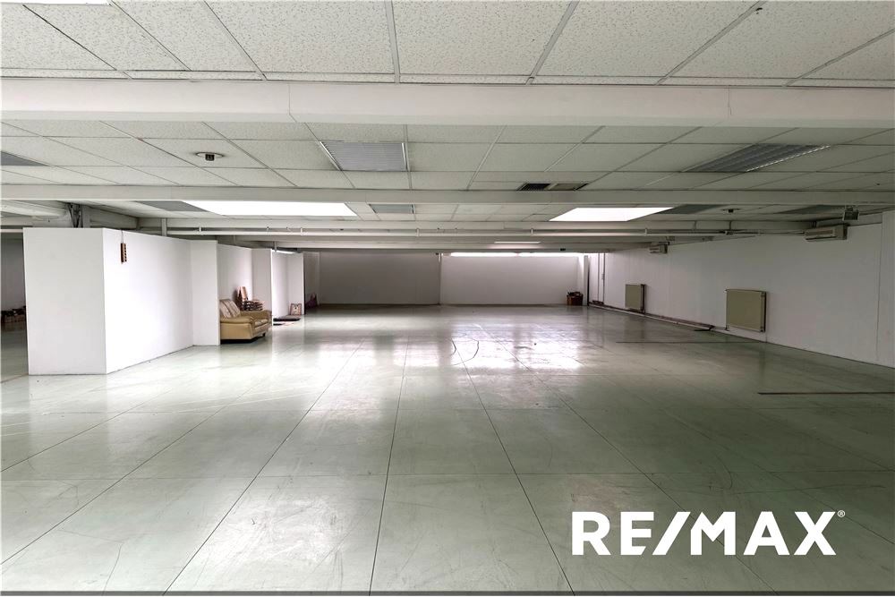 Commercial Office Celje, Savinjska Region SI 490281028204 , RE