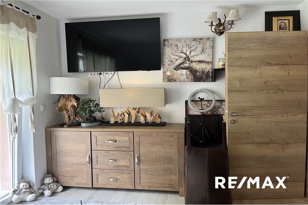 Residential Cottage Celje, Savinjska Region SI 490281022306