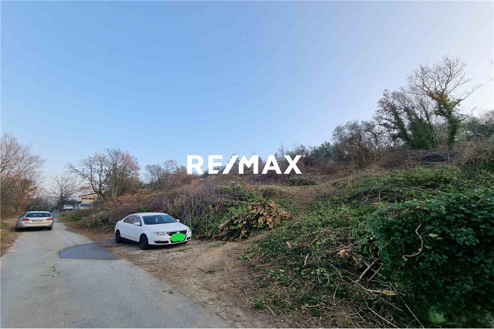 Residential Plot of Land Expectation to Build Koper, South Primorska region SI 490111019