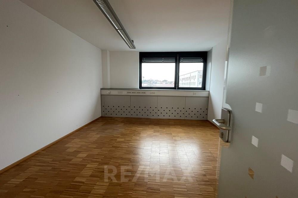 Commercial - Office - Nova Gorica, North Primorska region - SI - IMG_1311.JPG - 490371004-129